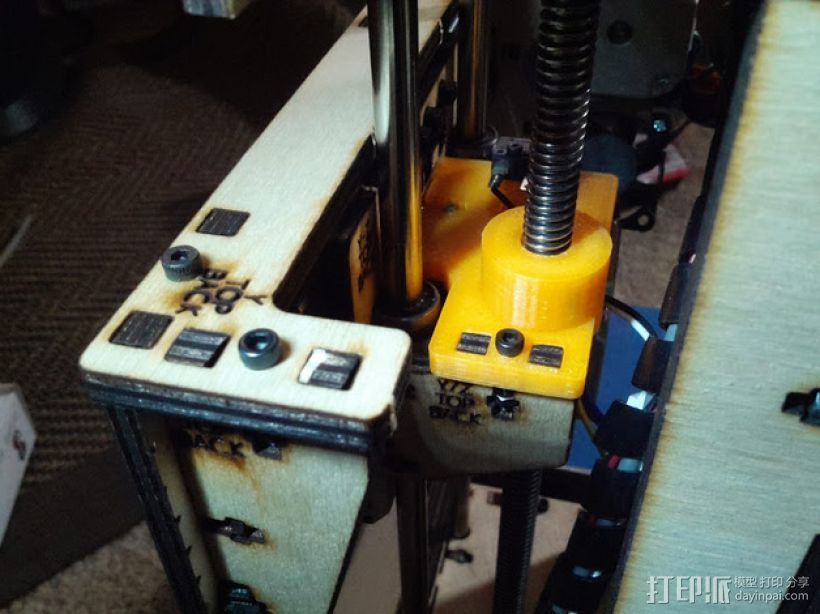 PrintrBot Simple打印机螺杆螺母连接固定器 3D打印模型渲染图
