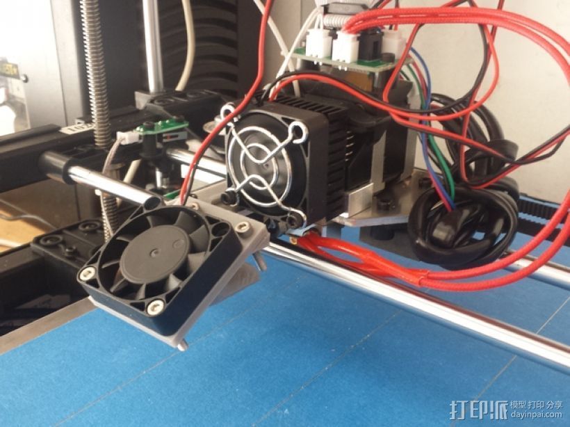 Rigidbot打印机风扇支架 3D打印模型渲染图