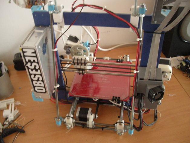 Prusa i3 打印机的撑脚和线轴支架