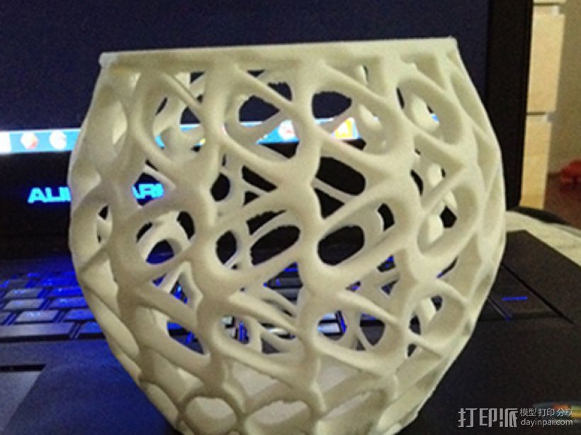 环形镂空花瓶 3D打印模型渲染图