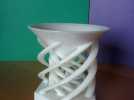 螺旋结构花瓶