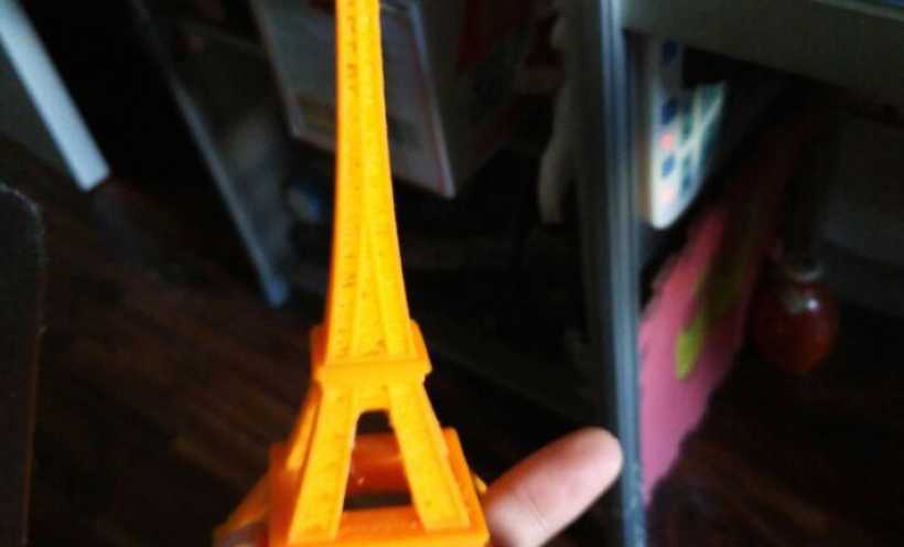 埃菲尔铁塔 3D打印实物照片