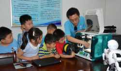 包河区烟墩街道西杭社区团支部积极开展3D打印机科普讲座活动