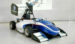 3D打印2017版方程式赛车FNX-17即将荣耀出征，演绎
