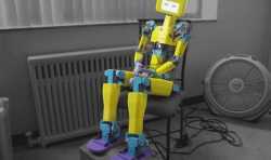 Choitek推出由90多分3D打印件组成的全尺寸人形机器人