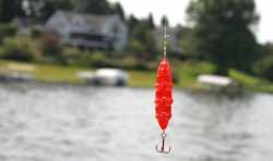 轻松变成钓鱼达人 钓鱼爱好者发明可模仿小鱼游动的3D打印鱼饵