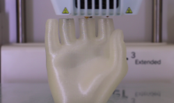 爱心无价！无国界医生运用3D打印技术帮助残肢病人打印缺失的假肢