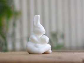 盘腿的小白兔模型