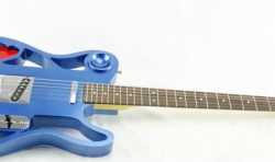 澳大利亚一执行官打造一把专业版3D打印电吉他