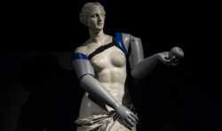 国外Handicap International组织用3D打印假肢装饰雕像以提高认识