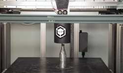 Kickstarter上的3D Gigabot X 3D打印机，价格为9,500美元