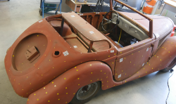 经典汽车杂志3D扫描并在Artec 3D的帮助下恢复独特的1937福特Eifel