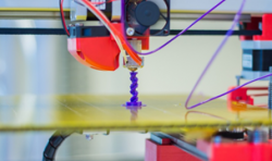 国外使用3D打印机设计玩具，可能有资格获得研发税收抵免