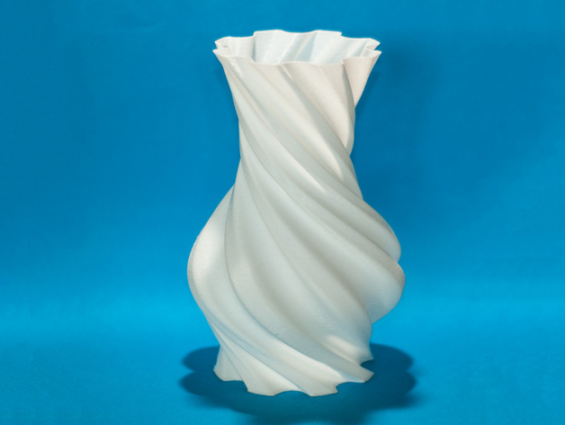 螺旋状圆形花瓶模型