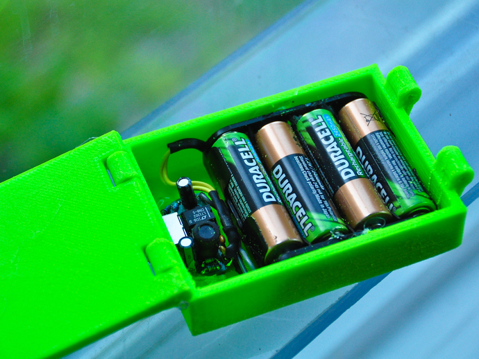 电池盒