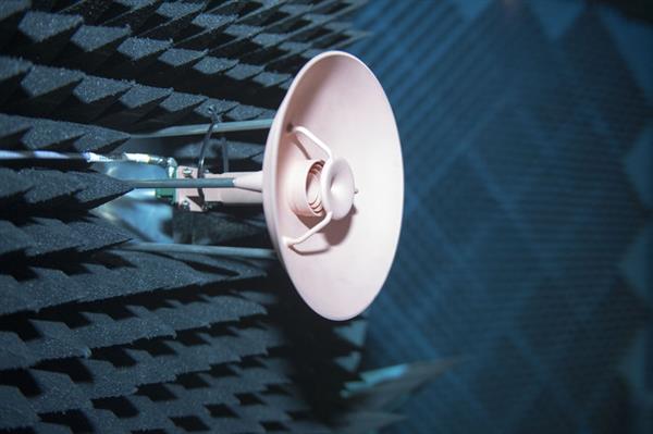 ESA-tests-first-all-in-one-3d-printed-space-antenna4.jpg