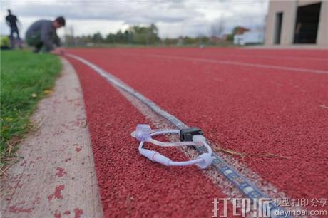 olympic-scale-3d-printed-trackpacer-helps-runners-visualize-progress-track-4.jpg