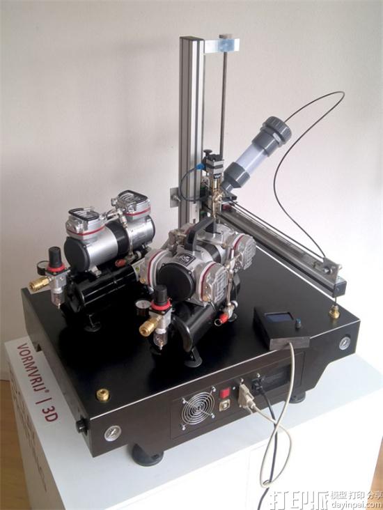 vormvrij-lutum-clay-3d-printers-upgraded-for-superior-results-and-even-food-3d-printing-options-17.jpg