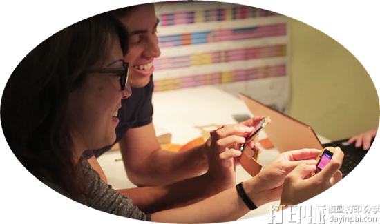 learn-how-make-3d-printed-circular-smartphone-dtoor-8.png
