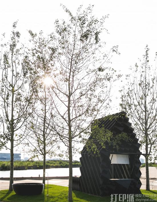 dus-architects-3d-prints-an-8-sqm-urban-cabin-and-accompanying-bathtub-in-amsterdam-7.jpg