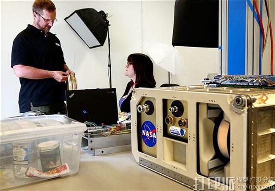 recycling-in-space-tethers-unlimited-to-test-plastic-grinding-3d-printing-system-aboard-the-iss-1.jpg