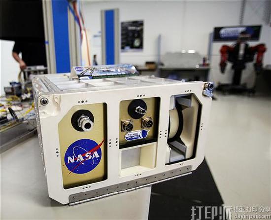 recycling-in-space-tethers-unlimited-to-test-plastic-grinding-3d-printing-system-aboard-the-iss-3.jpg