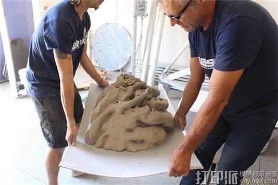wasp-brings-new-3mt-ceramic-3d-printer-argilla-ceramics-festival-italy-3.jpg