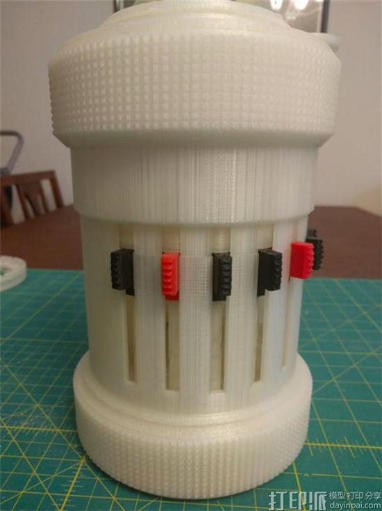 this-maker-recreated-amazing-functional-1940s-curta-calculator-3d-printer-6.jpg
