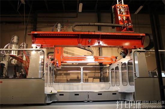 thermwood-introduces-new-massive-lsam-3d-printers-with-cnc-technology-4.jpg