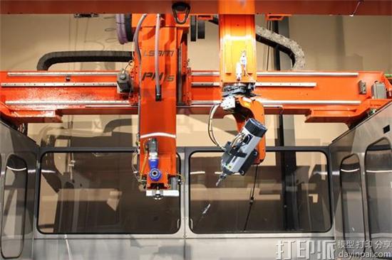 thermwood-introduces-new-massive-lsam-3d-printers-with-cnc-technology-5.jpg