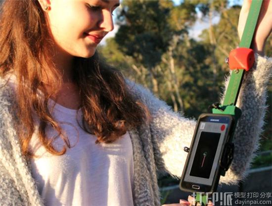 phonelabs-is-hoping-to-turn-your-smartphone-into-a-mini-science-lab-with-3d-printed-stem-kits-5.jpg