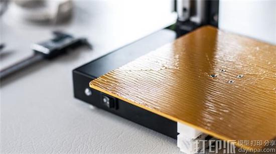 forget-all-useless-add-ons-with-minimalist-high-resolution-cetus3d-printer-that-starts-at-199-9.jpg