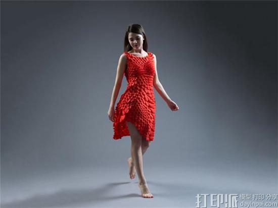 nervous-system-unveils-second-version-3d-printed-petals-dress-5.jpg