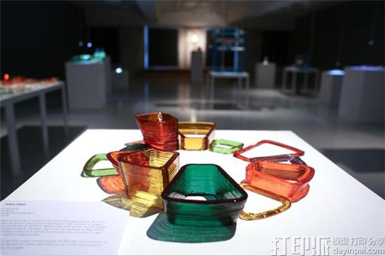hong-kong-guru-creates-3d-printed-sugar-that-looks-like-glass-2.jpg