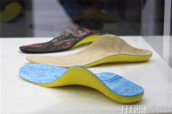 比利时鞋类零售商推出3D打印鞋垫Phits 帮助运动员更快康复.jpg