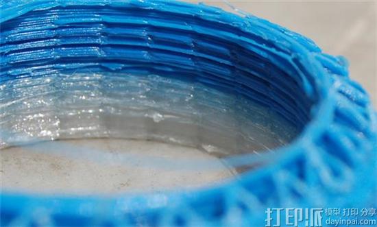 1473748163403571.jpg see-how-the-new-raw-turning-plastic-waste-useful-3d-printing-projects-3.jpg