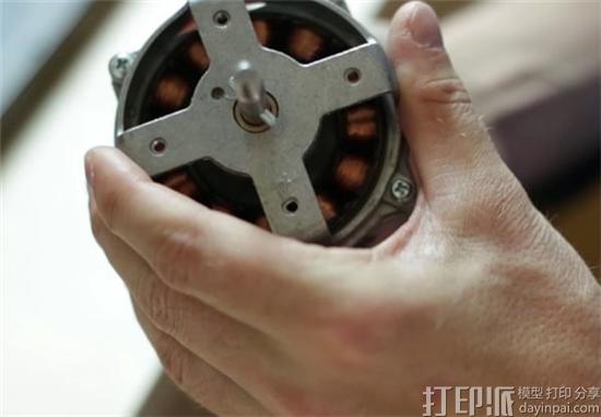 aeronautics-inspired-indoor-fan-made-3d-printing-launches-1-million-kickstarter-3.jpg