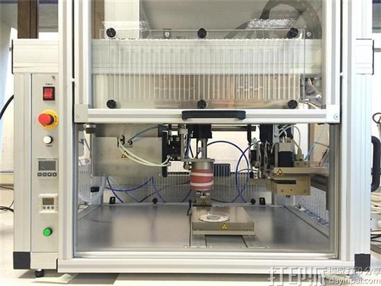 新西兰科研团队研究用人类干细胞3D打印人体组织和骨骼.jpg 新西兰科研团队研究用人类干细胞3D打印人体组织和骨骼.jpg