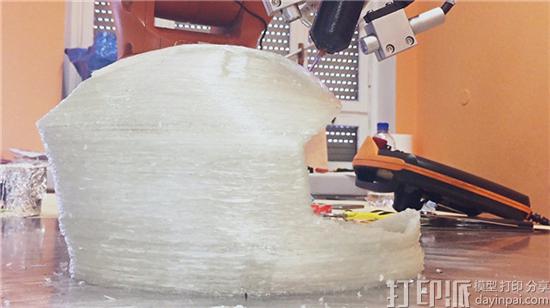 labs-atropos-robotic-arm-offers-silkworm-style-3d-printing-that-could-change-the-industry-12.jpg