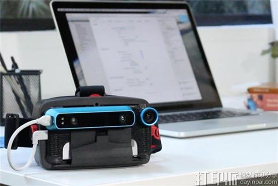 3D软件公司Occipital推出新套件 可让iPhone变身VR设备.jpg