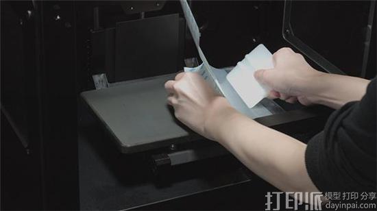 3M公司推出打印板解决翘曲与3D打印件难以去除问题.jpg