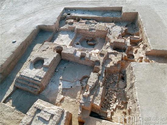 1475979504999045.jpg bull-of-nimrod-palmyra-temple-reborn-in-rome-after-isis-destruction-thanks-to-3d-printing-5.jpg