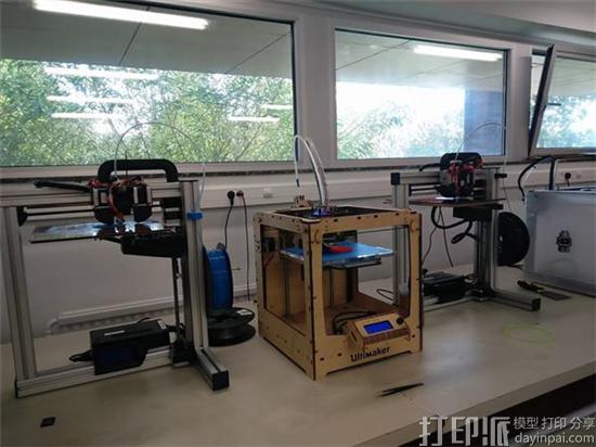 ugent-fights-water-scarcity-3d-printed-dewpal-water-collector-3.jpg