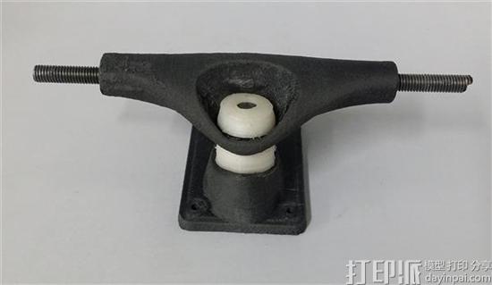 sd3d-3d-prints-complete-skateboard-for-braille-skateboarding-including-wheels-2.jpg