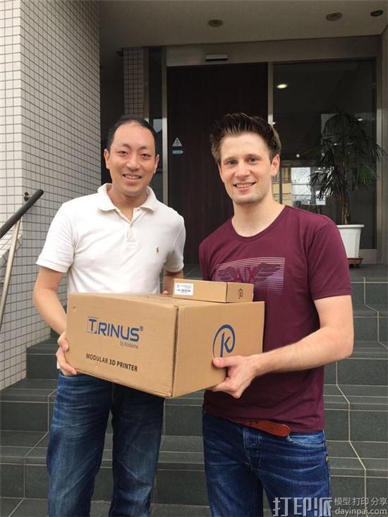 1476677447376340.jpg highly-anticipated-all-metal-trinus-3d-printer-ready-for-shipping-5.jpg