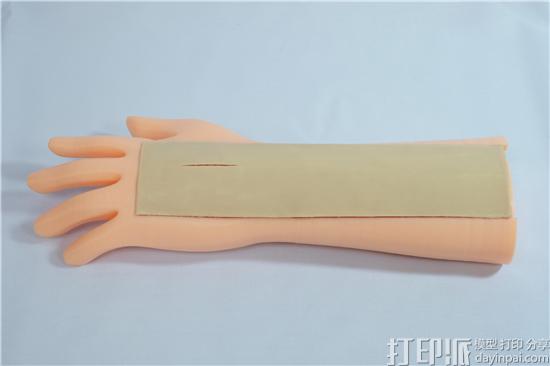 San Draw Medical发布用于学生练习缝合的3D打印手臂模.jpg San Draw Medical发布用于学生练习缝合的3D打印手臂模.jpg