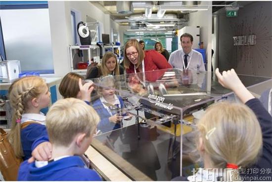 amazon-opens-doors-top-secret-prime-air-drone-lab-cambridge-3.jpg
