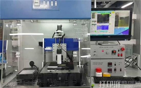 1476930808835937.jpg korean-researchers-develop-new-silk-3d-printing-system-for-bone-fracture-implants-2.jpg