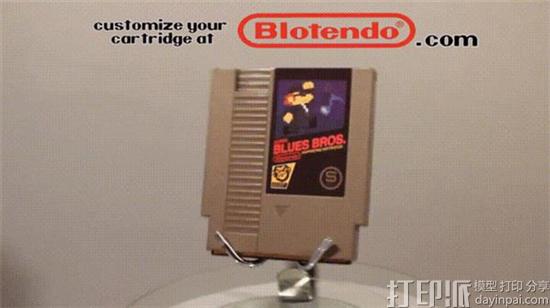 游戏爱好者创造出任天堂游戏插卡式的3D打印音乐设备.jpg 游戏爱好者创造出任天堂游戏插卡式的3D打印音乐设备.jpg