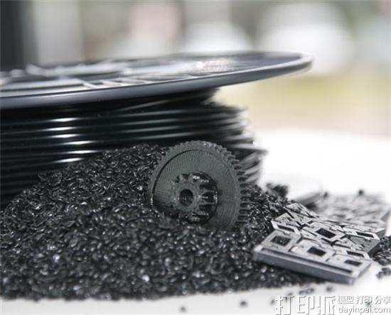New-desktop-extruder-promises-slash-3d-printing-costs-2.jpg
